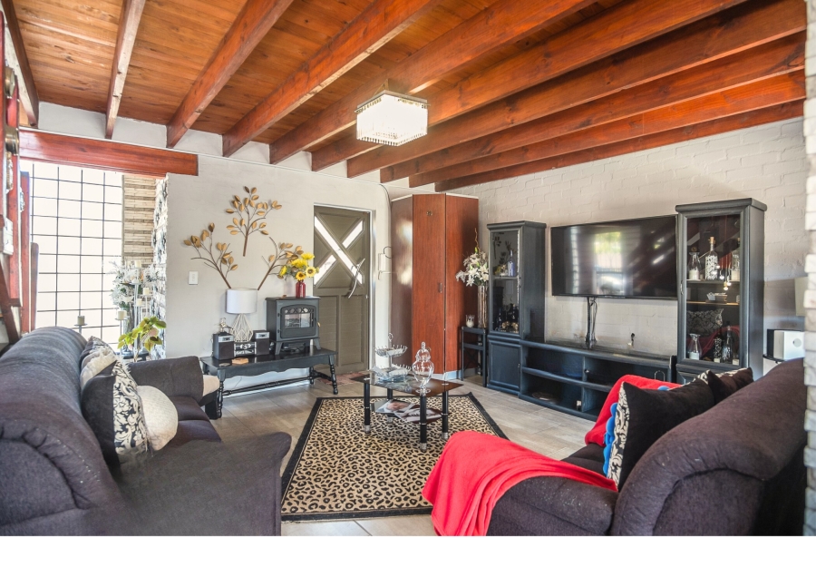 3 Bedroom Property for Sale in Capri Western Cape